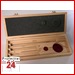 Holzkasten für Messschieber Kalibriersatz 
0 - 300 mm 5tlg / Aussparrung für:
Endmaße: 41,3 / 131,4 / 243,5 mm
Einstellringe: 4,0 / 25,0 mm